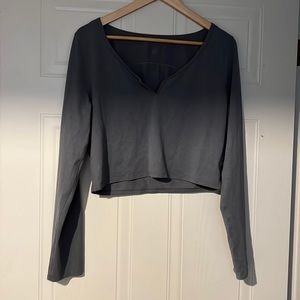 LULULEMON Cropped Long Sleeve Top